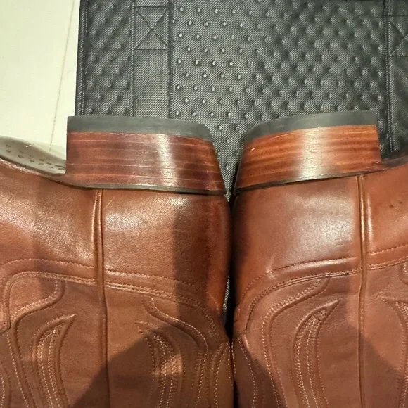 Like New Men’s size 12 Tecovas Cartwright boots in Hazelnut. - Picture 5 of 6
